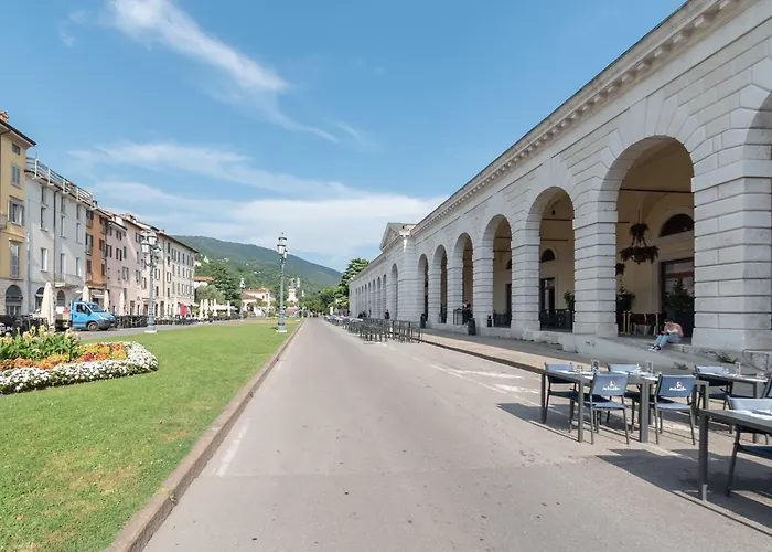 Magenta Retreat Piazza Arnaldo & Private Terrace Apartament Brescia