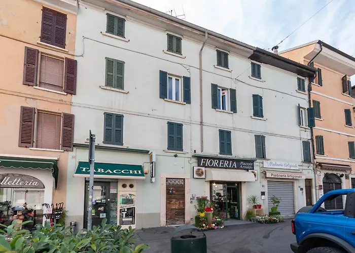 Magenta Retreat Piazza Arnaldo & Private Terrace *