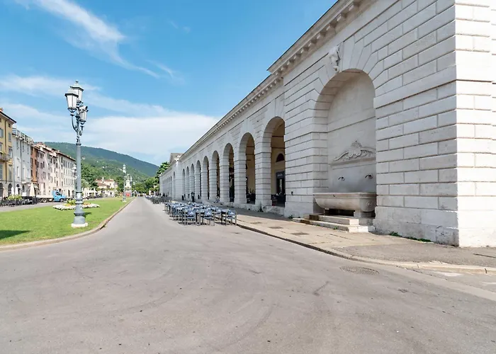 Magenta Retreat Piazza Arnaldo & Private Terrace * Brescia